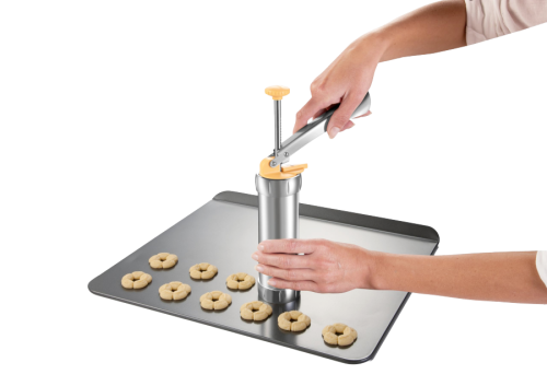 Biscuit maker