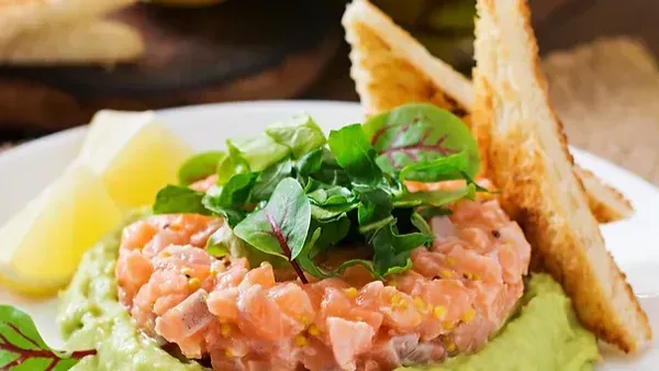 Tartare de Saumon & Crème D'avocat au Thermomix